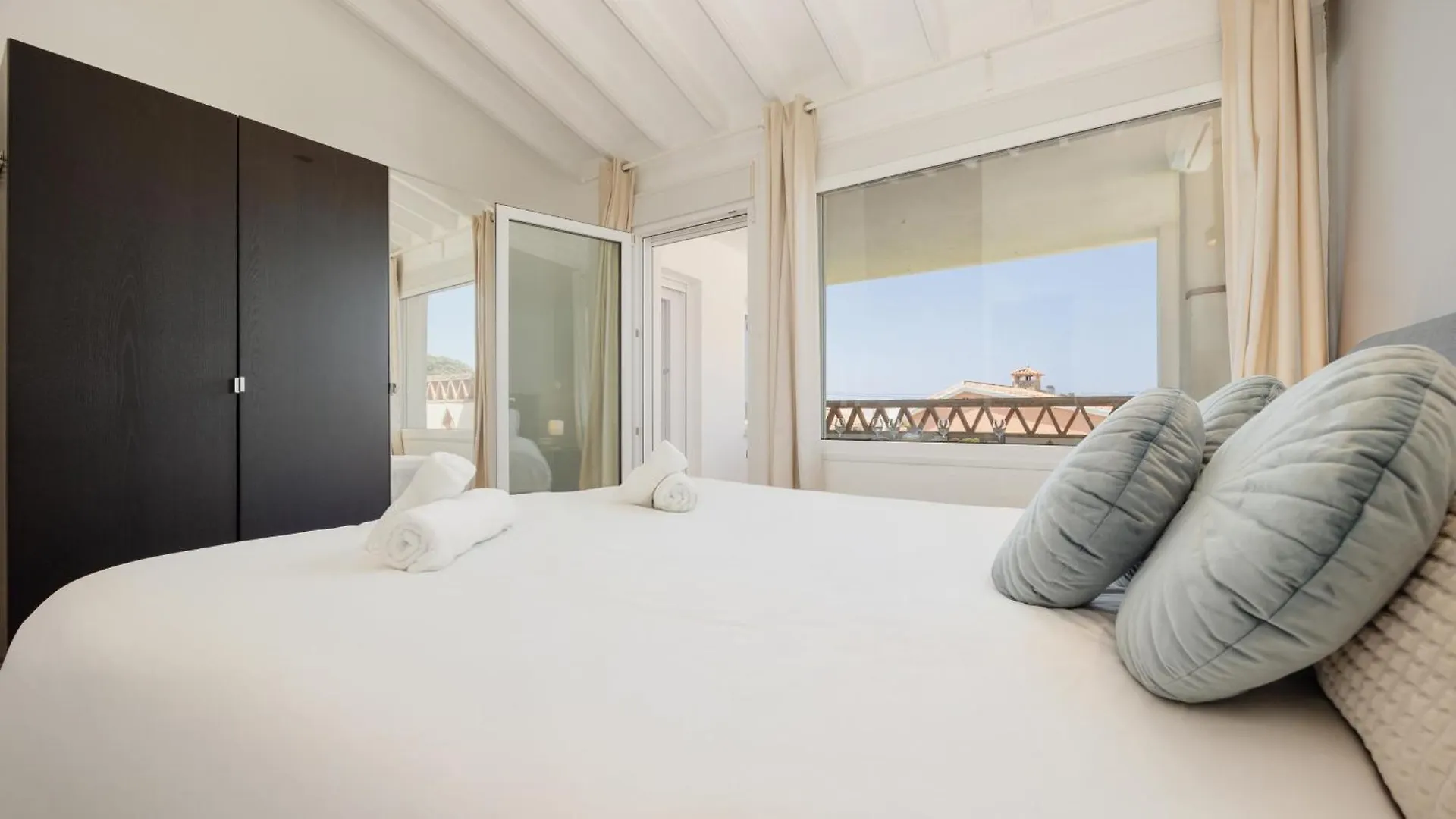 In The Second Line, Modern Beachfront Holiday Home In Costabella, Marbella